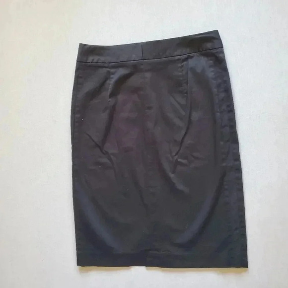 Gap Stretch knee length pencil skirt with gold buttons Size 1 (Juniors) - Picture 3 of 4